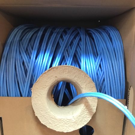  日本製線株式会社 UTPケーブル Cat5-e ブルー 0.5-4PX2NSEDT