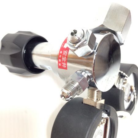   窒素圧力調整器 TF60-CCF