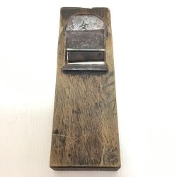 ΘΘ  大工道具 カンナ 鉋 錆び有 女盛 程度C Cランク