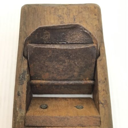   大工道具 カンナ サビ有 闘魂 程度C