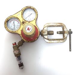 ΘΘ 小池酸素 レギュレータ 程度C ガス安全器付 サビ有 Cランク