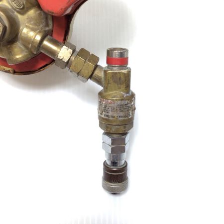  小池酸素 レギュレータ 程度C ガス安全器付 サビ有