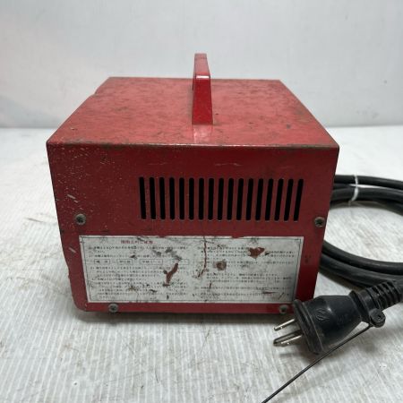 MAKITA マキタ 変圧器  ジャンク品(D) 本体のみ  A-05979 レッド