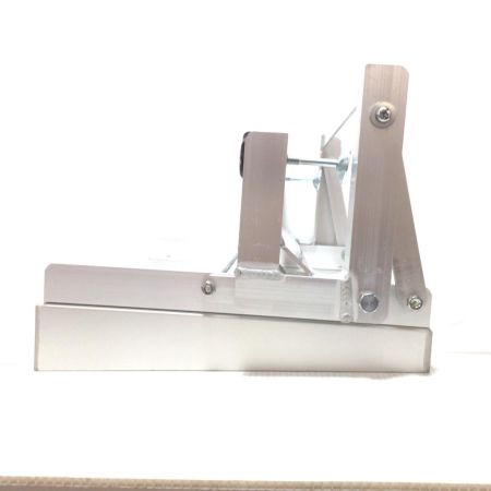  シンワ精密 バケット取付作業台 程度B BW400C