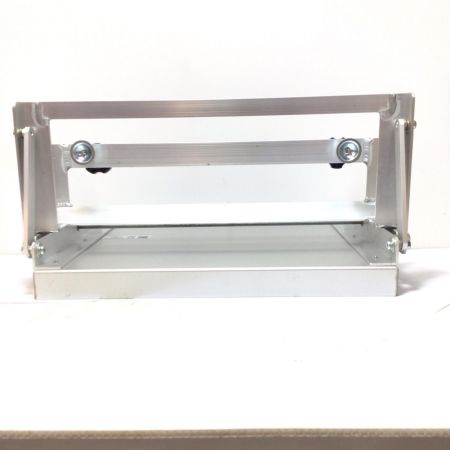  親和精機 バケット取付作業台 程度B BW400C