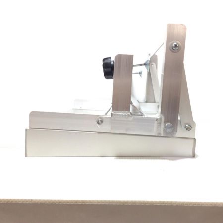  親和精機 バケット取付作業台 程度B BW400C