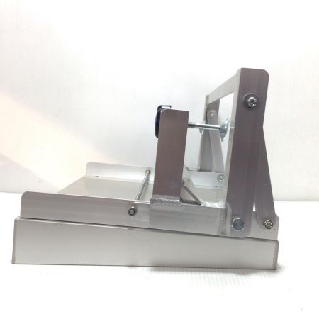  シンワ精密 バケット取付作業台 程度B BW400C