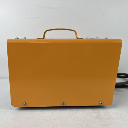 ЗЗ SUZUKID 100v/200v 3kVA 昇降圧兼用 変圧器 STX-312P オレンジ