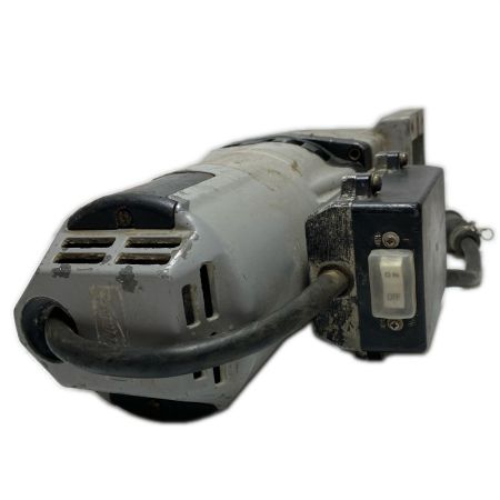  Milwaukee コアドリル 本体のみ コード式 使用感有 詳細不明 K2421