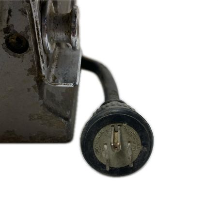  Milwaukee コアドリル 本体のみ コード式 使用感有 詳細不明 K2421