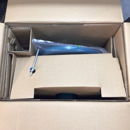  MAKITA マキタ 切断機 未使用品(S) 付属品完備 コード式 355mm 388423K LW1401