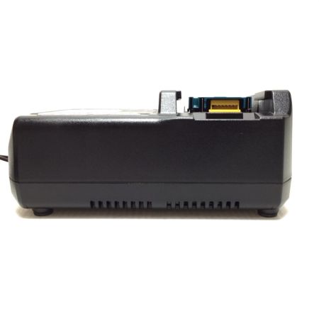  MAKITA マキタ 工具関連用品 充電器 未使用品(S) DC18RF