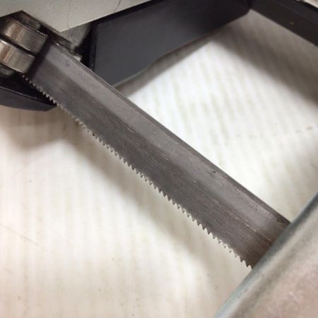  MAKITA マキタ ポータブルバンドソー 程度B 本体のみ コードレス式 18v 記名痕あり PB183D ブルー