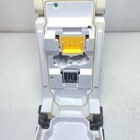  MAKITA マキタ バッテリー式ラジオ 7.2-18v 00005043 使用感有 MR107 ホワイト