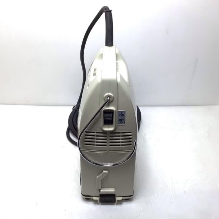  MAKITA マキタ 集じん機 未使用品(S) 付属品完備 コード式 11496 421S(P) ホワイト