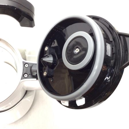  MAKITA マキタ 充電式ケトル 程度A 本体のみ コードレス式 18v 210904541 2021年9月製造 KT360D ホワイト