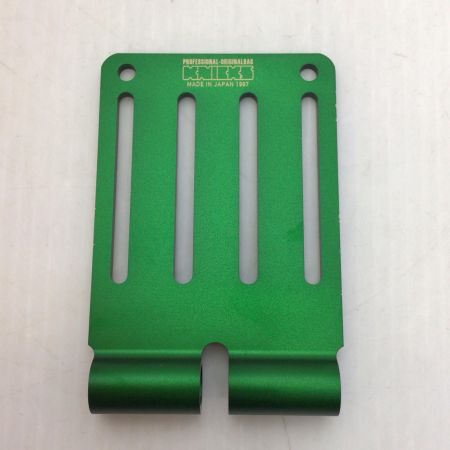  KNICKS ベルトループ 未使用品(S) 削り出しアルミベルトループL ALU-15L-G グリーン