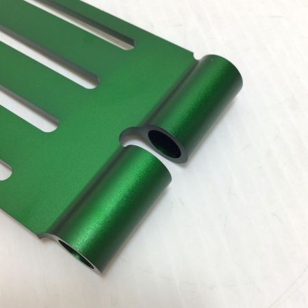  KNICKS ベルトループ 未使用品(S) 削り出しアルミベルトループL ALU-15L-G グリーン