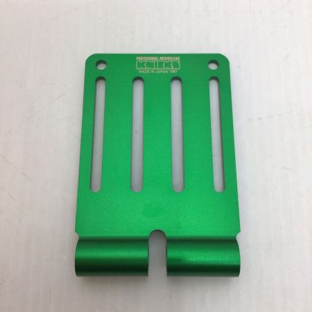  KNICKS ベルトループ 未使用品(S) 削り出しベルトループL ALU-15L-G グリーン