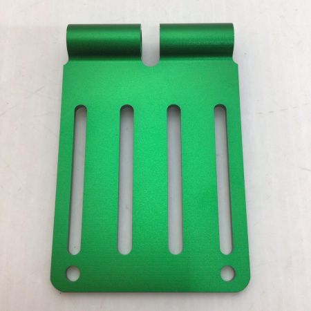  KNICKS ベルトループ 未使用品(S) 削り出しベルトループL ALU-15L-G グリーン