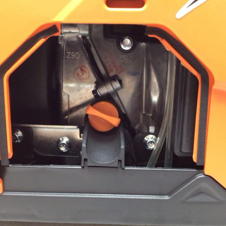  KOSHIN インバーター発電機 未使用品(S) 4サイクル GV-9i オレンジ