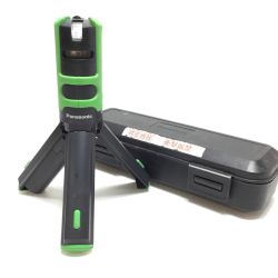 ΘΘ Panasonic パナソニック レーザー墨出し器 ケース付 レーザー色/赤 程度C BTL1100G 黄緑 Cランク
