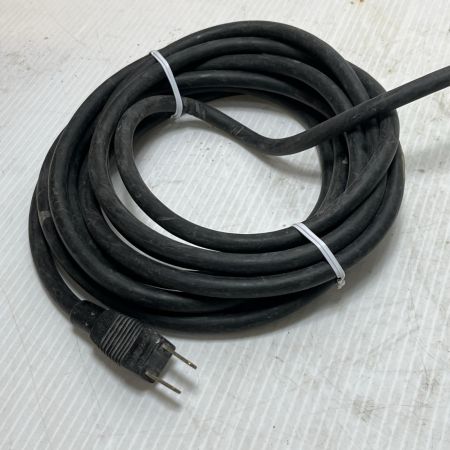  MAKITA マキタ 丸のこ 本体のみ コード式 165mm 5735C ブラック