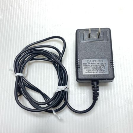  MAKITA マキタ バッテリー式ラジオ ACアダプター付 コードレス式 7.2-18v MR102 ホワイト