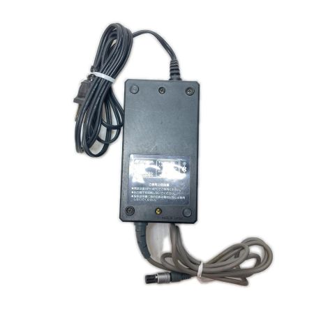  TOPCON バッテリーチャージャー  ジャンク品  BC-19A