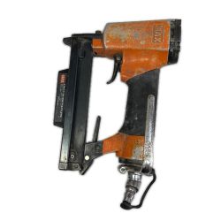 ΘΘ MAX マックス エアネイラ 本体のみ 常圧 使用感有 TA-35FP/425J オレンジ Cランク