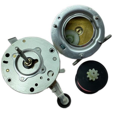  ABU 釣り用品 リール ベイトリール 程度A ABU×DAYSPROUT ROCKET L GOLD 5500CS アンバサダー