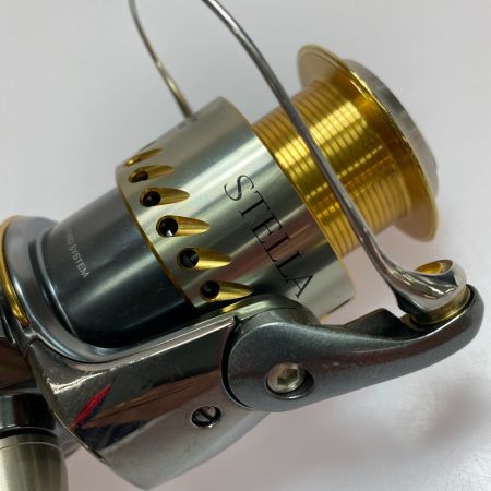  SHIMANO シマノ スピニングリール  04ステラ3000バサートノブ交換済み、純正ノブ有  01846