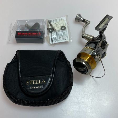  SHIMANO シマノ スピニングリール  04ステラ3000バサートノブ交換済み、純正ノブ有  01846
