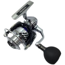 §§ DAIWA ダイワ 釣り用品 リール スピニングリール 00059593 17ソルティガBJ 4000SH Bランク