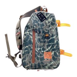 §§ fishpond サンダーヘッド 水中防水フライフィッシングスリングパック エコリバーベッド迷彩 Bランク