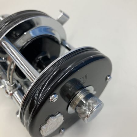 σσ Abu Garcia アブガルシア  Abu Garcia 程度B アンバサダー5000C　　箱、替スプール、ハンドル有