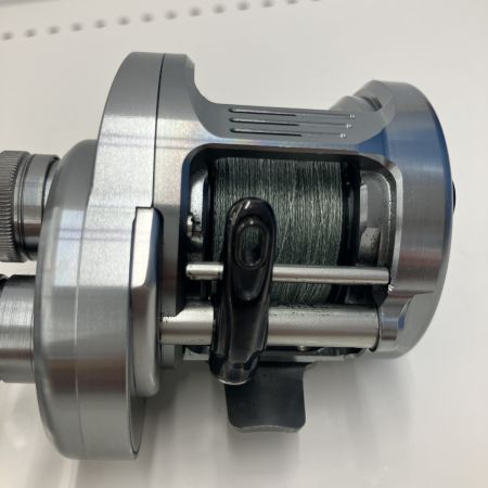 σσ SHIMANO シマノ SHIMANO 04039 20カルカッタコンクエストDC 200HG 04039