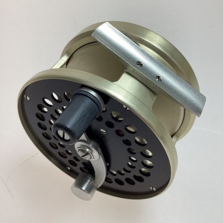  SARACIONE サラシオーネ フライリール トラウト ゴールド