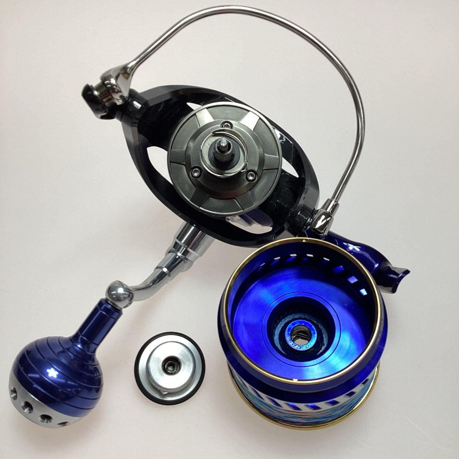 中古】 DAIWA ダイワ 釣り用品 リール スピニングリール DAIWA ダイワ