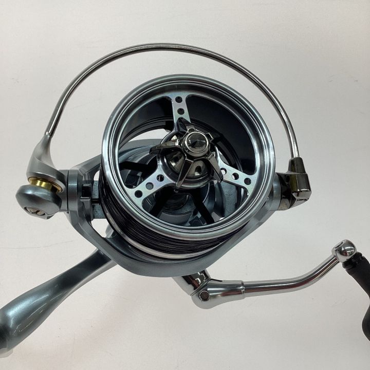 DAIWA ダイワ 釣り用品 リール スピニングリール 程度B 18グランドサーフ 25 06PE 059399｜中古｜なんでもリサイクルビッグバン