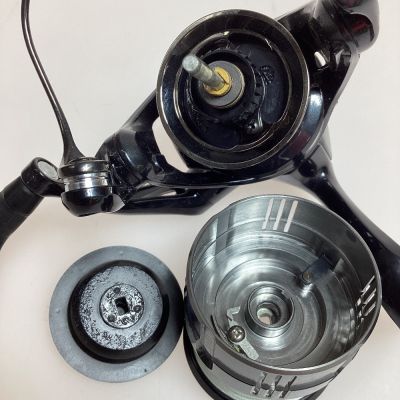 中古】 SHIMANO シマノ 19ヴァンキッシュC3000 スピニングリール 03957