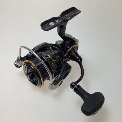§§ DAIWA ダイワ 釣り用品 リール スピニングリール 21カルディアLT3000-CXH 3063190 Aランク