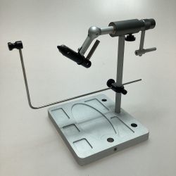 §§  釣り用品 釣り小物 フライバイス 程度B アルミニウムロータリーバイス シルバー Bランク