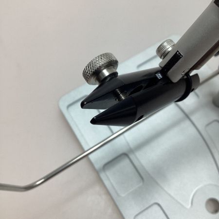   釣り用品 釣り小物 フライバイス 程度B アルミニウムロータリーバイス シルバー