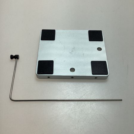   釣り用品 釣り小物 フライバイス 程度B アルミニウムロータリーバイス シルバー