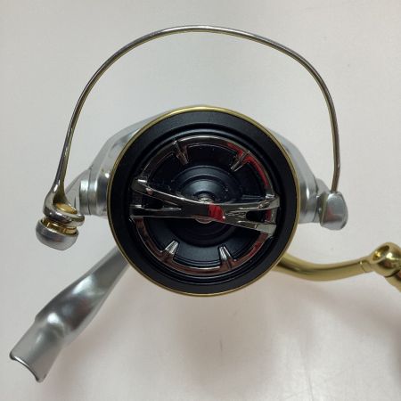  SHIMANO シマノ 釣り用品 リール スピニングリール  程度B 18ストラディックSW 4000HG 03894