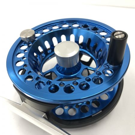 σσ TIEMCO ティムコ フライリール オラクル VLA IV