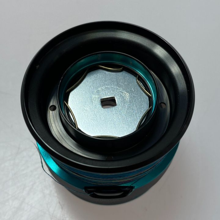 DAIWA ダイワ 21エメラルダスエア LT2500-XH 純正スプール - 中古釣り