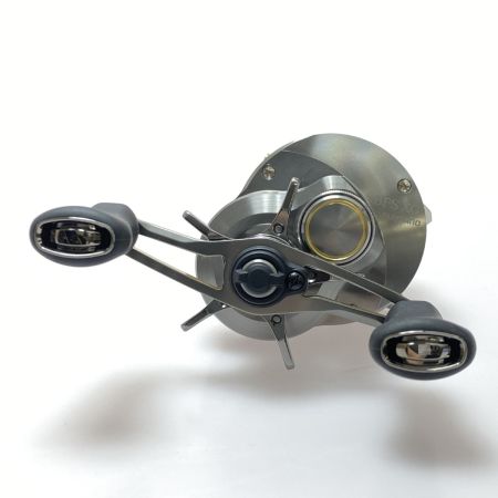  SHIMANO シマノ 23カルカッタコンクエストBFS XGL 045713 ベイトリール 程度AB 箱、袋、純正スプール アベイルスプール