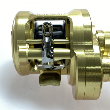  SHIMANO シマノ 21カルカッタコンクエスト 101HG 04237 ベイトリール 程度AB 箱付